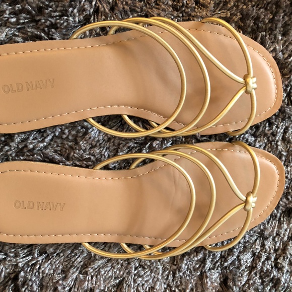 Old Navy Sandals Size 9 - Picture 5 of 5